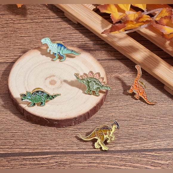 5 Pcs Dinosaur Enamel Pins Bulk Cute Dinosaur Pins Backpacks Pins for Women Ka - Picture 4 of 7